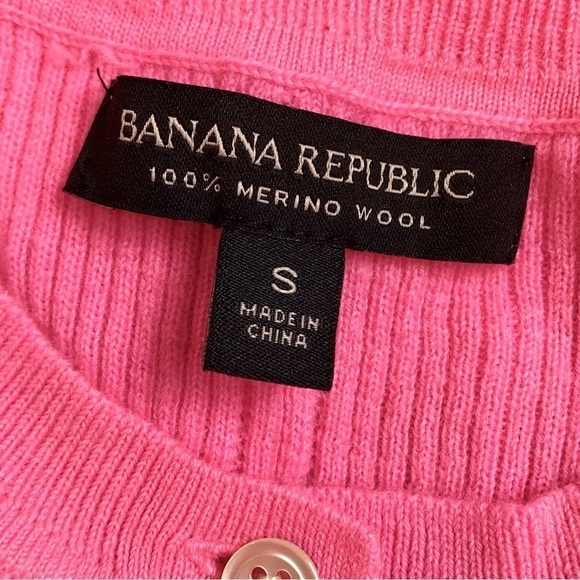Banana Republic merino wool lightweight cardigan retro classic barbie pink S - Picture 5 of 8